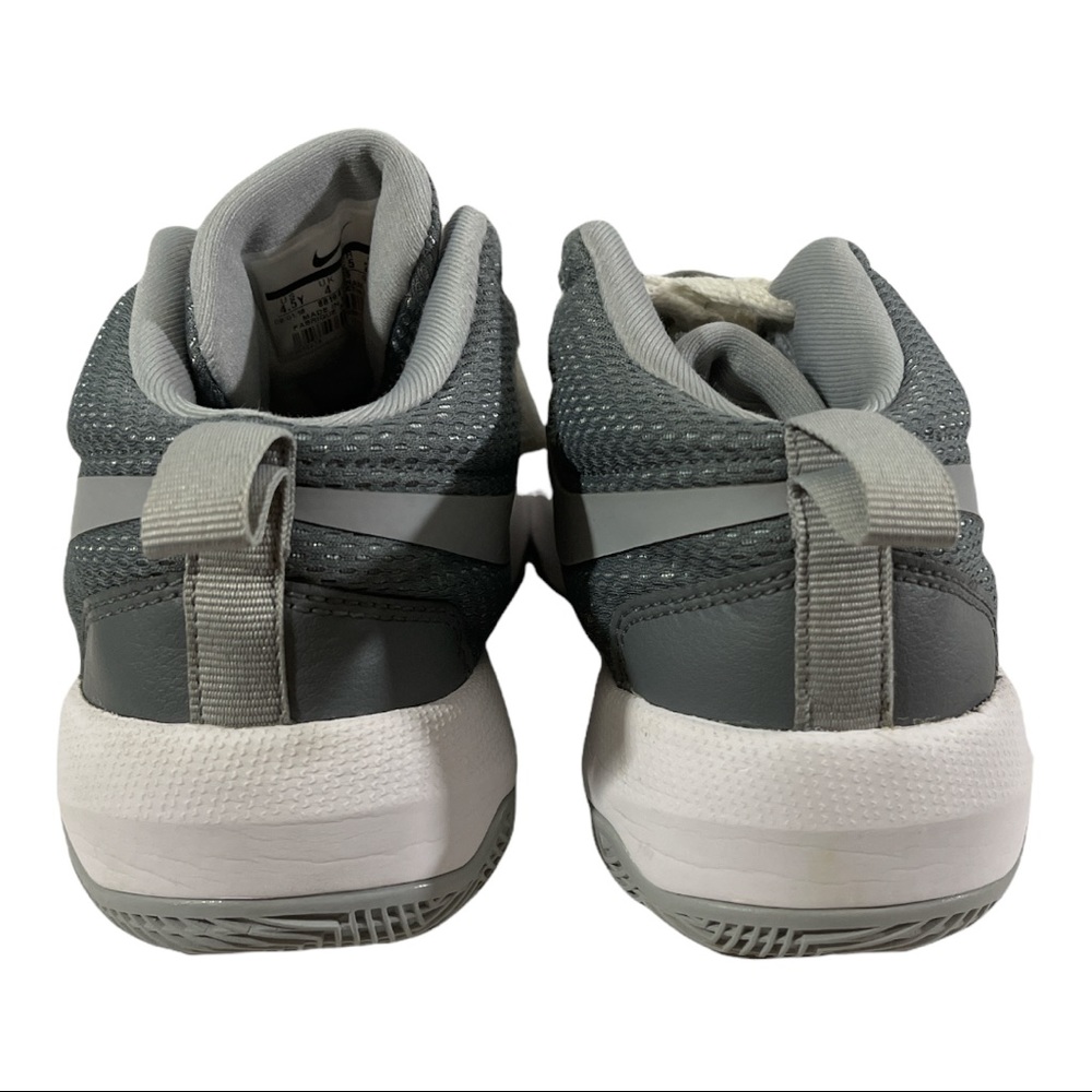 NIKE TEAM HUSTLE shoes - Picture 7 of 7